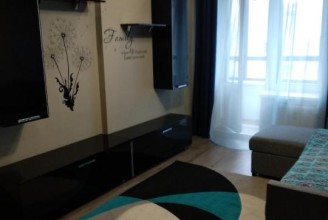 ул. Фёдора Абрамова, 20 - м. Парнас