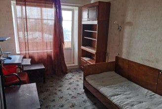 Дворцовая пл, 10 - м. Площадь Ленина