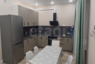 198516, г Санкт-Петербург, г Петергоф, Петродворцовый р-н, ул. Фабричная, д 3 стр 1