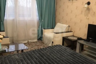 121609, г Москва, Крылатское р-н, ул. Крылатские Холмы, д 21