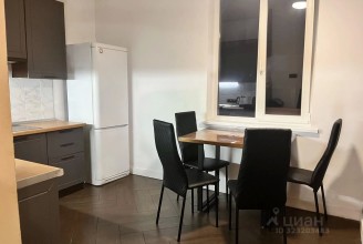 197706, г Санкт-Петербург, г Сестрорецк, Курортный р-н, 6-я линия, д 10