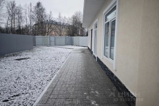 198515, г Санкт-Петербург, Петродворцовый р-н, поселок Стрельна, Волхонское шоссе, д 28