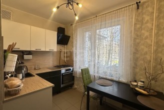 117437, г Москва, р-н Коньково, ул. Академика Волгина, д 25 к 2
