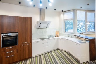 125466, г Москва, р-н Куркино, ул. Родионовская, д 18 к 1