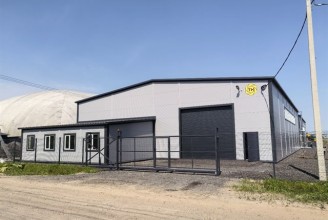 Ленинградская обл, Волховский р-н, тер автодороги Р-21 Кола, км 120-ый, зд 1